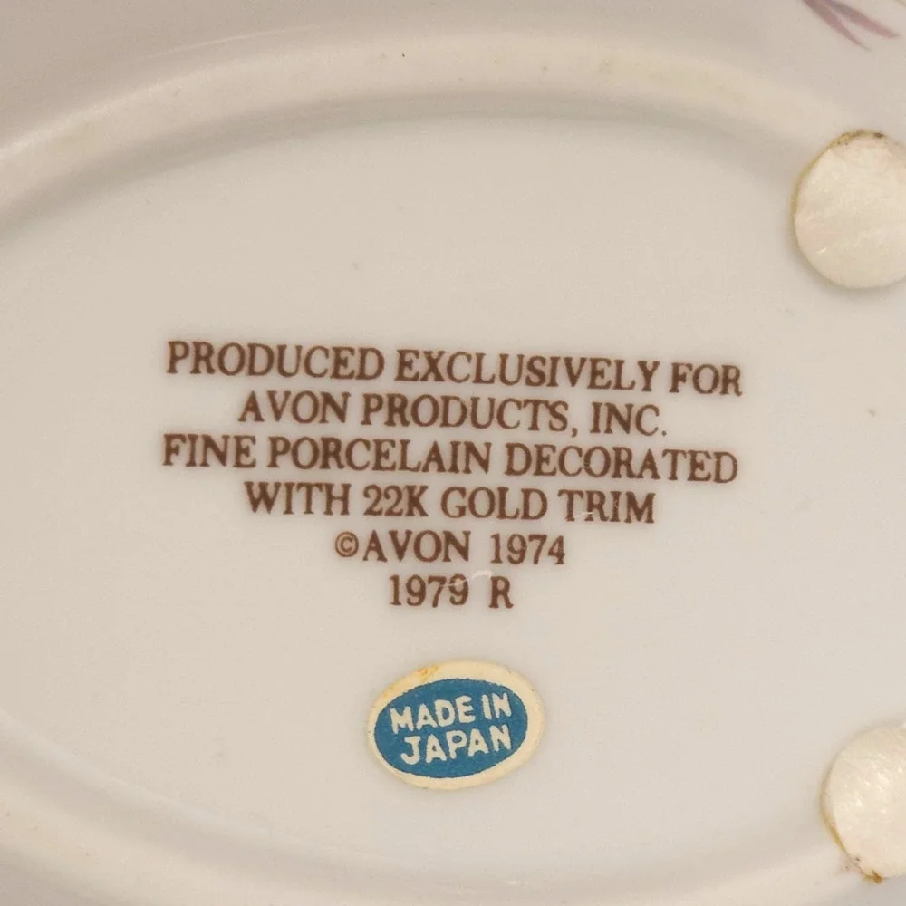 Vintage Avon Porcelain Egg Trinket Box Butterfly Fantasy 1979 Japan 22K Gold...